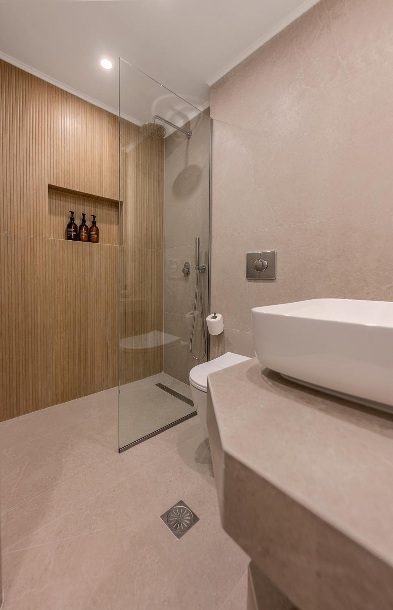 Apollo Luxury Suites 普雷韦扎 外观 照片